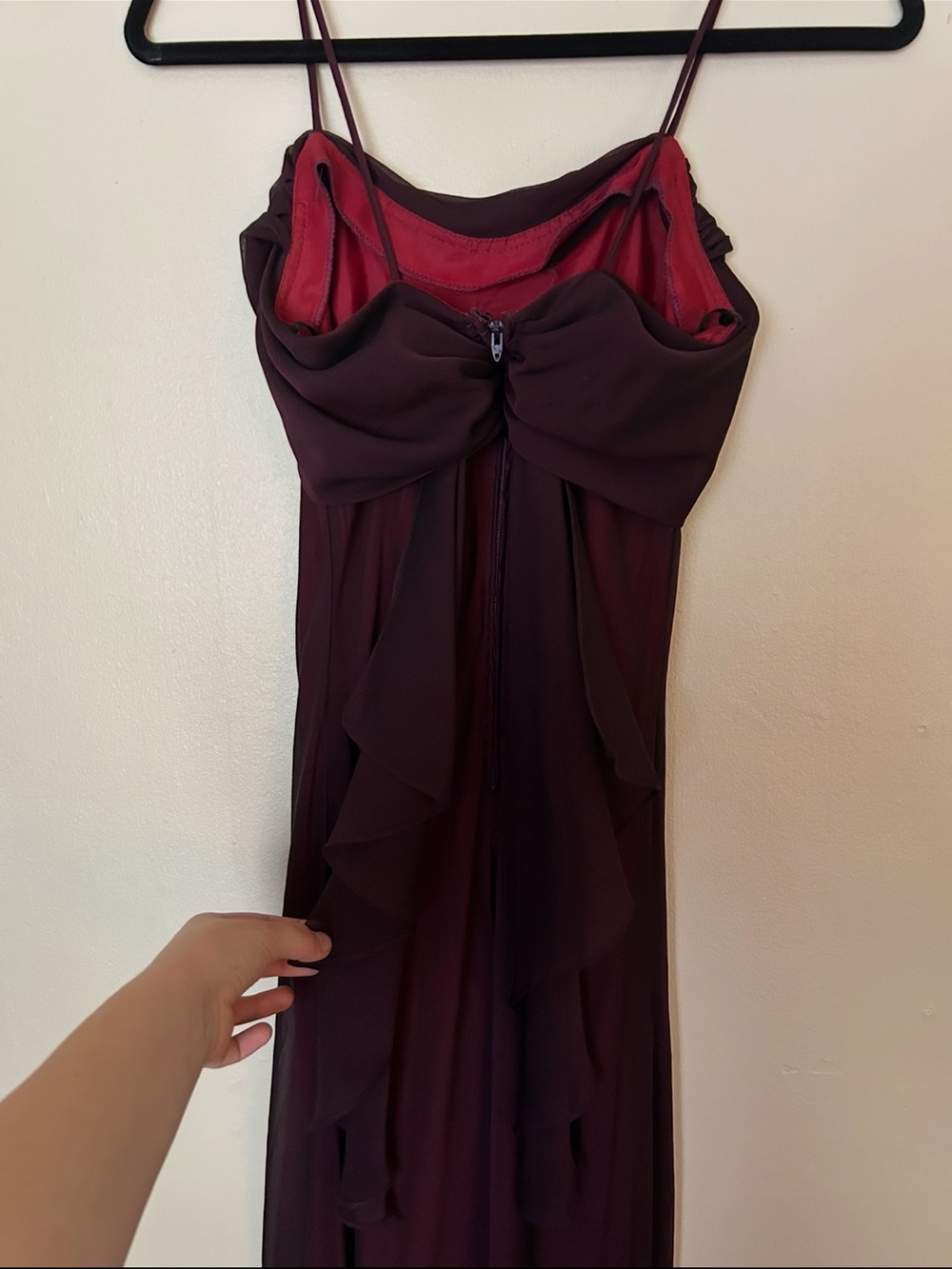 Elegant Women's Burgundy Layered Spaghetti Strap Evening Dress - Picture 2 of 3
